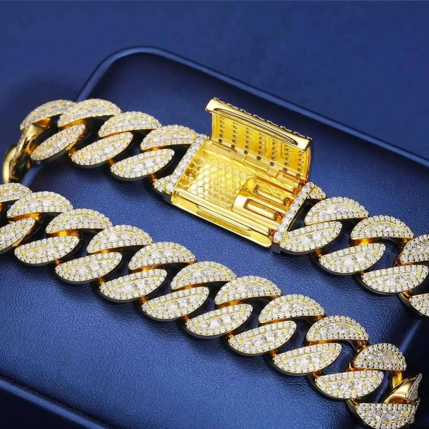 18MM HUGE CUBAN CHAIN, 14K Gold-Plated