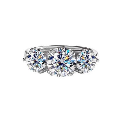 TRIPLE MOISSANITE RING